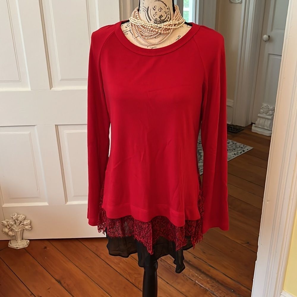 *Karen Kane* Red Tunic Swearer with Black Tiered Lace Sz Large EUC